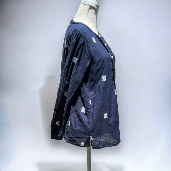 🌻LOFT Blue SEA TURTLE Embroidered Pleated Long Sleeve Lightweight Blouse Size S - Picture 3 of 7
